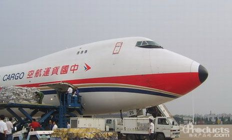 全球物流业进入“天猫双11”时间，千架飞机万吨货轮触发