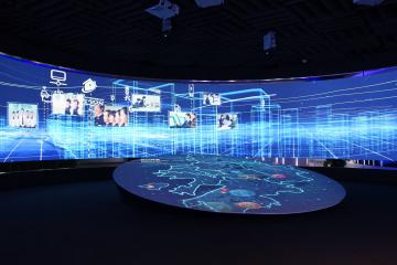 人工智能发展需“立规矩”
