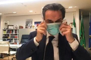 全球一“罩”难求，日本一只口罩卖到300元人民币