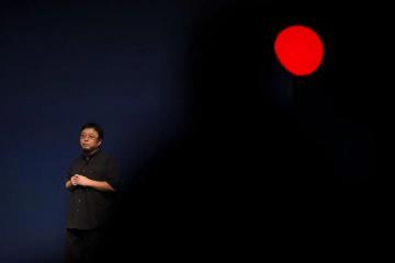 罗永浩首次带货直播，PK 带货一姐薇娅