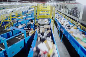 国务院明确：这项与快递相关的增值税，延长免征时间