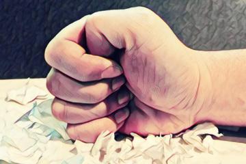 三家公司因涉嫌垄断分别被罚50万