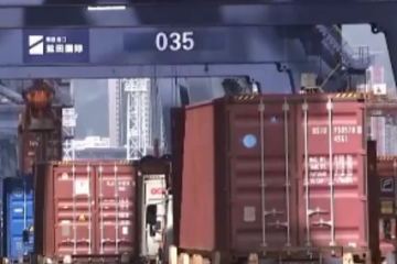 ​央视：全球海运“卡脖子”，运费比货值还高！外贸企业直呼吃不消......