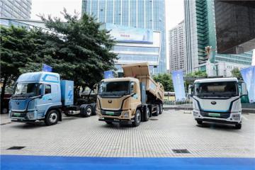 科技引领行业 深耕共创价值 宇通重卡全系新品亮相深圳