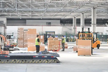 工厂物流AGV系统集成与调度优化