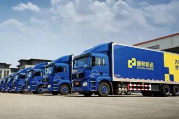 德邦快递的长期主义，从装卸台到雪山之巅的坚守力量