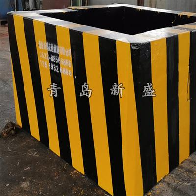 铁跨公立交桥墩台防撞保护装置 公路桥墩黑黄相间醒目提示