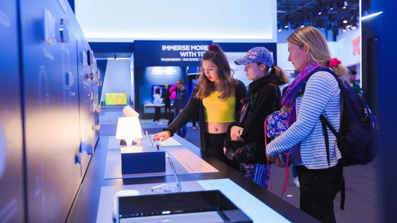 TCL通讯走自研路线,抢占屏幕技术、AI和5G发展先机