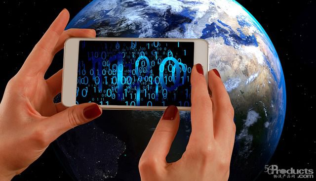 1764292921144414.jpg binary-3725329_640.jpg